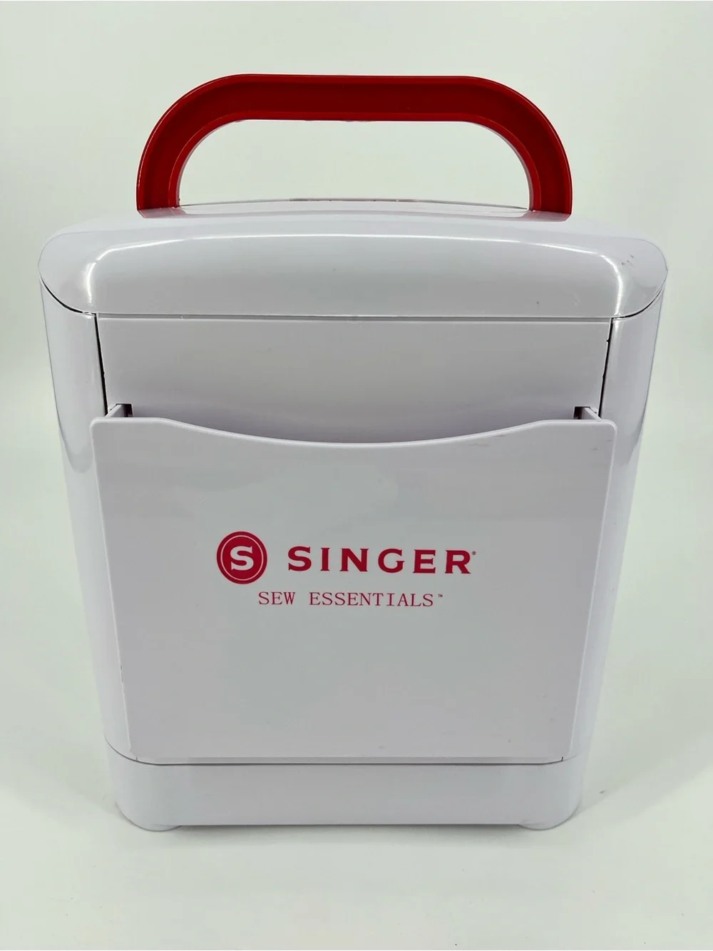 Singer Sew Essentials Storage Plastic Container Handle 40 Thread Bobbins White